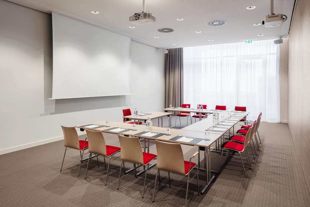 IntercityHotel Duisburg Einrichtungen foto